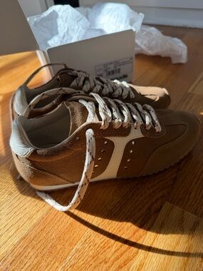 Larroude Stella Sneakers in Russet Suede/Ivory Leather size 7.5 (fits like a 7)